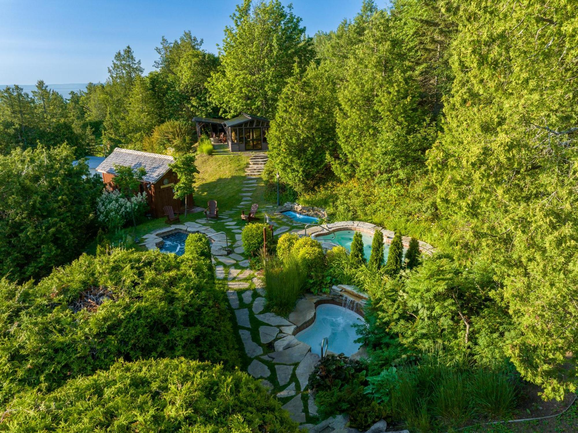 Auberge Des Falaises La Malbaie Eksteriør billede